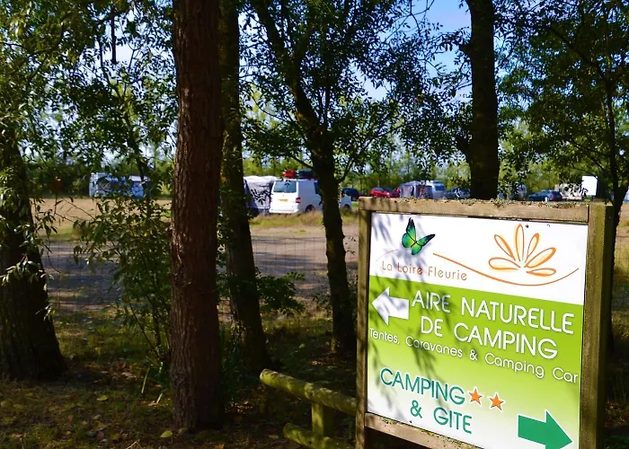 キャンプ場 Aire Naturelle La Loire Fleurie *