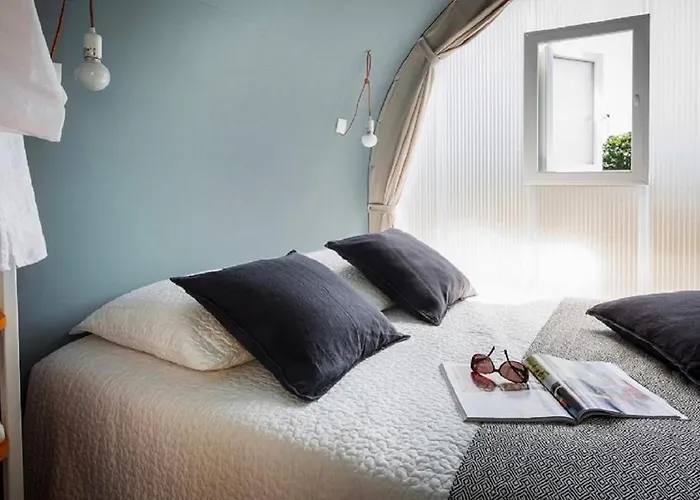 Aire Naturelle La Loire Fleurie Кемпинг *