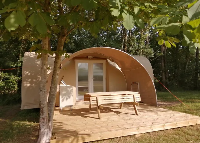 Aire Naturelle La Loire Fleurie *